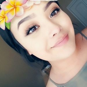 Meet your Posher, Bryana